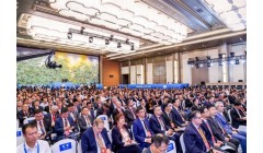 金鹰中国总裁糜卫东应邀出席第五届跨国公司领导人青岛峰会并作大会交流发言