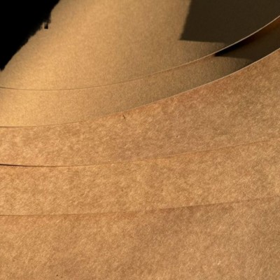 厂家批发80-250克俄罗斯牛皮纸平板卷筒牛卡纸印刷包装纸服装褶压图4