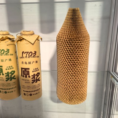 红酒威士忌包装专用蜂窝牛皮纸套，省空间强缓冲，环保包装新标准图3