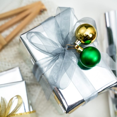 跨境圣诞节礼物包装纸卷装镀铝哑光反光44cm门幅纯色大尺寸礼物纸图4