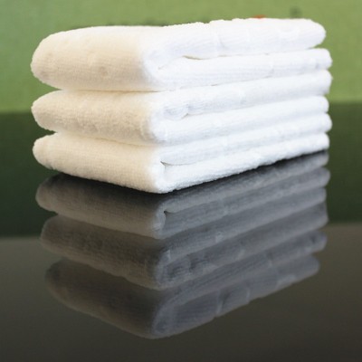 餐饮湿巾定制 酒店餐厅一次性湿毛巾定做广告 大规格压花木棉毛巾图4