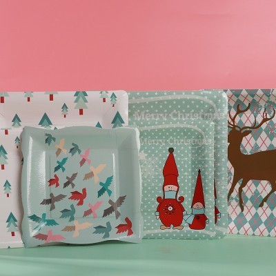 小清新圣诞主题纸杯纸盘套装 方形麋鹿圣诞树图案一次性餐具用品图4