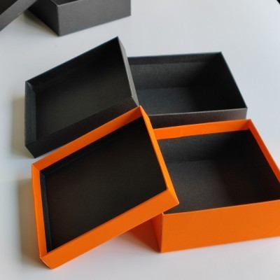 通用皮带盒子黑色天地盖硬纸盒包装礼盒正方形烫金精品腰 带盒批发图4