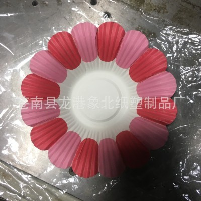 创意DIY纸盘幼儿园墙面环境布置装饰材料花形花瓣形立体花纸托图5