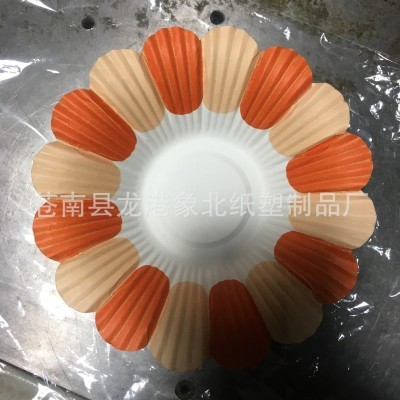 创意DIY纸盘幼儿园墙面环境布置装饰材料花形花瓣形立体花纸托图2