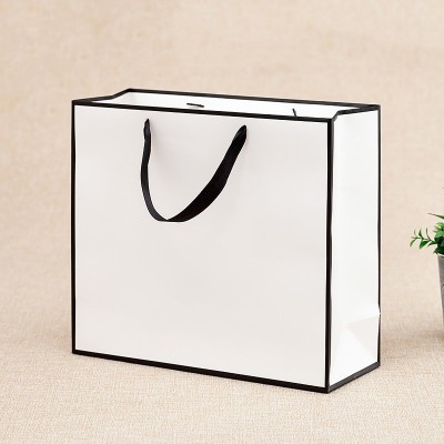 现货黑边框购物礼品袋定制服装手提袋加印广告logo白卡纸袋手拎袋图3