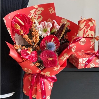 大红喜庆包装纸鲜花花束包花纸婚庆盲盒礼品包装新年伴手礼外包装图3