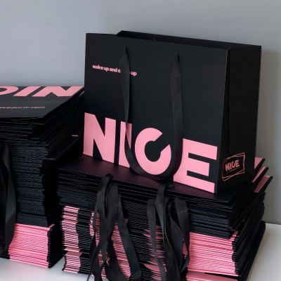 网红礼品袋纸袋高级感现货批发定制包装袋子购物男装服装 店手提袋图2