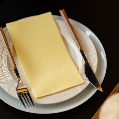 跨境热卖彩色无尘纸餐巾纸可印Logo 红色黑色口布巾餐厅纸巾定制图5