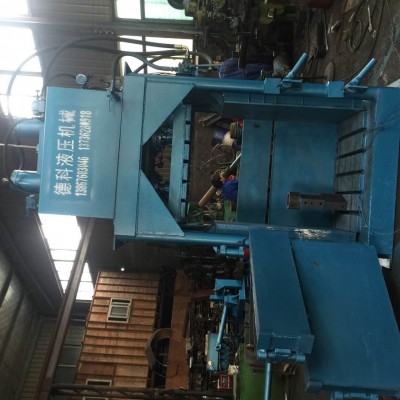 立式液压打包机全自动废品废纸玉米秸秆垃圾PP带纸箱塑 料瓶捆扎机图4