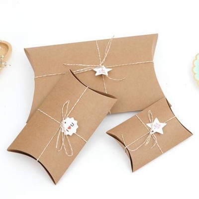 白卡纸牛皮纸彩色枕头盒折叠包装纸盒 枕头包烫金婚庆喜糖盒图2