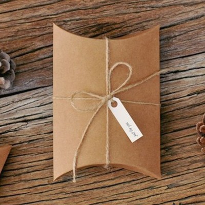 跨境外贸礼品牛皮纸包装纸盒 礼物枕头盒彩印日用折叠结婚喜糖盒图2