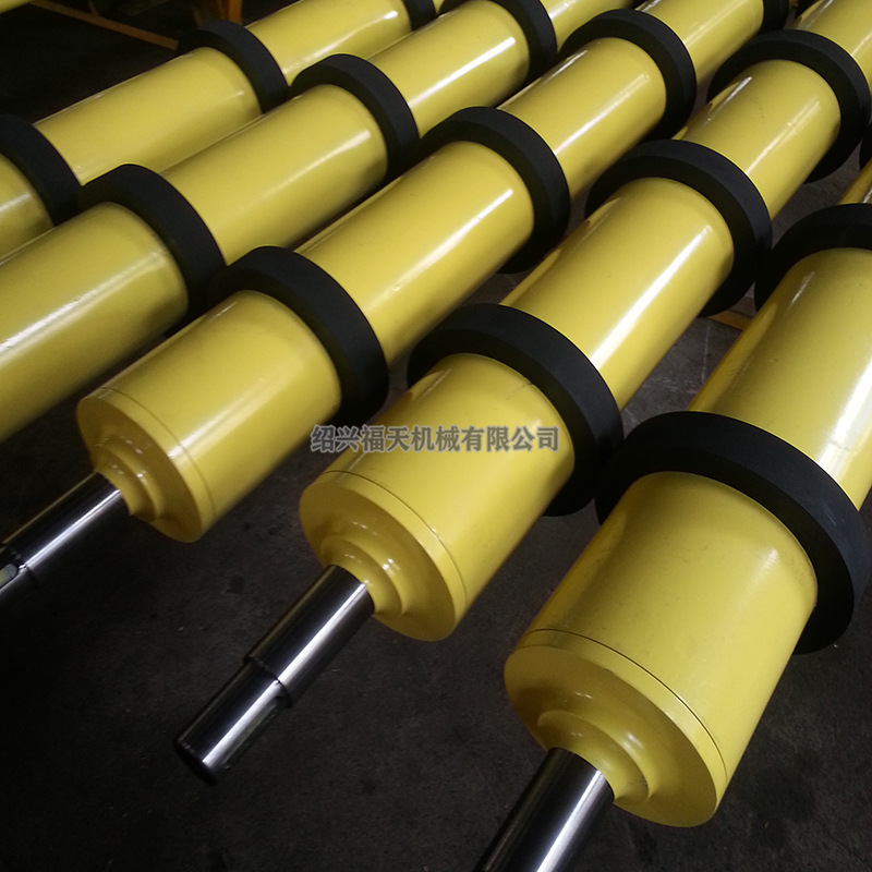 761 co<i></i>nveyor rollers with rubb