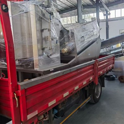 污泥脱水装置 叠螺污泥脱水机 生活污脱泥机 污水处理设备图3