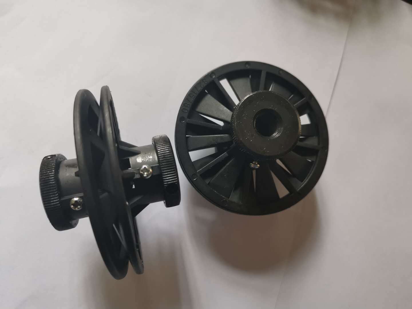 万利达锁边伞轮5