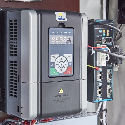 厂家直销无纺布折叠机 大型机械设备 棉柔巾折叠机 纸加工机器图4