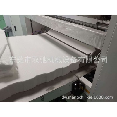 东莞市棉柔巾生产线全自动无纺布手拉手折叠机抽取式折叠设备图3