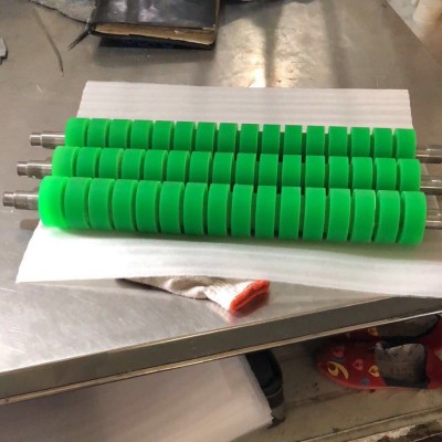 全规格开槽酯胶 耐酸碱不锈钢轴橡胶辊 丁晴胶传动开槽橡胶辊软胶图3